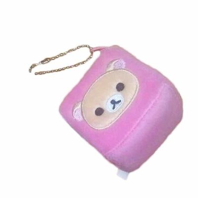 La chaîne principale de peluche d'ours de rose de place a bourré des gadgets de pendant de poupée adaptent aux besoins du client