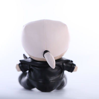 La peau colorent 25cm que la peluche de poupée joue des personnages de dessin animé de peluche avec des verres