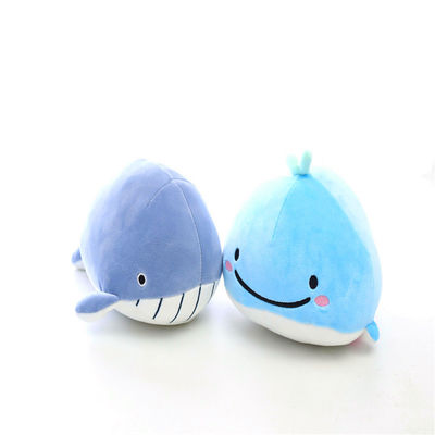 Jouets de peluche bourrés par poissons bleu-clair