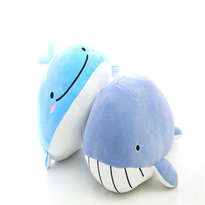 Jouets de peluche bourrés par poissons bleu-clair