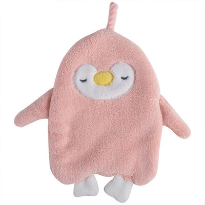 Serviette de main accrochante épaissie de peluche de ménage d'enfants de pingouin belle