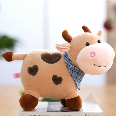 Poupée à la maison lavable de peluche de vache à décoration de main