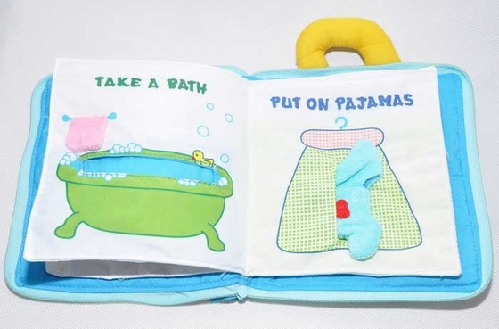 La première éducation de la peluche 3D réserve 20x25cm pour le bébé